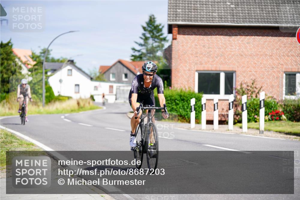 31.08.2025 - Elbe Triathlon Hamburg Michael Burmester http://msf.ph/oto/8687203 31.08.2025 14:51:16 Radfahren 146 meine-sportfotos.de