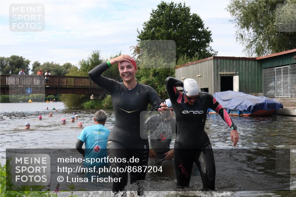 31.08.2025 - Elbe Triathlon Hamburg Luisa Fischer http://msf.ph/oto/8687204 31.08.2025 10:54:39 Schwimmen 1509, 1520, 1524, 1590 meine-sportfotos.de