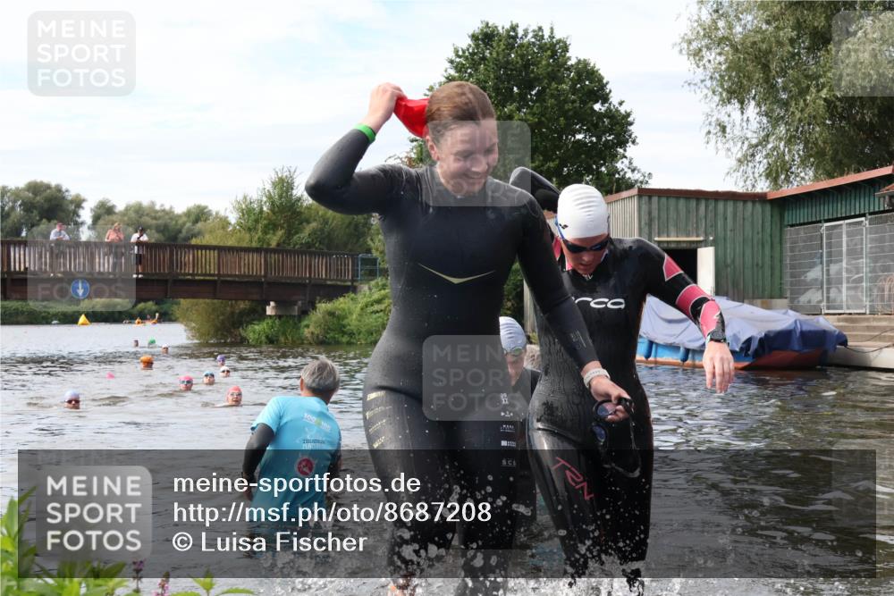 31.08.2025 - Elbe Triathlon Hamburg Luisa Fischer http://msf.ph/oto/8687208 31.08.2025 10:54:40 Schwimmen 1509, 1520, 1524, 1554, 1590 meine-sportfotos.de