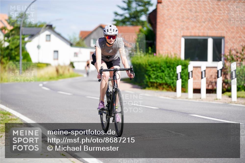 31.08.2025 - Elbe Triathlon Hamburg Michael Burmester http://msf.ph/oto/8687215 31.08.2025 14:51:19 Radfahren 146 meine-sportfotos.de