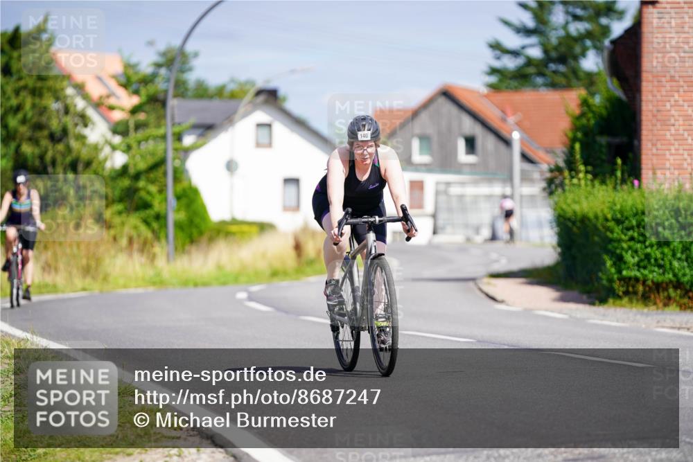 31.08.2025 - Elbe Triathlon Hamburg Michael Burmester http://msf.ph/oto/8687247 31.08.2025 14:52:01 Radfahren 140, 143 meine-sportfotos.de