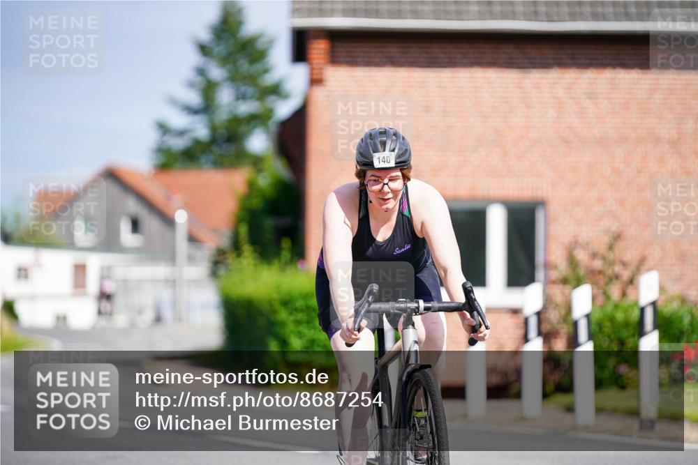 31.08.2025 - Elbe Triathlon Hamburg Michael Burmester http://msf.ph/oto/8687254 31.08.2025 14:52:02 Radfahren 140, 143 meine-sportfotos.de