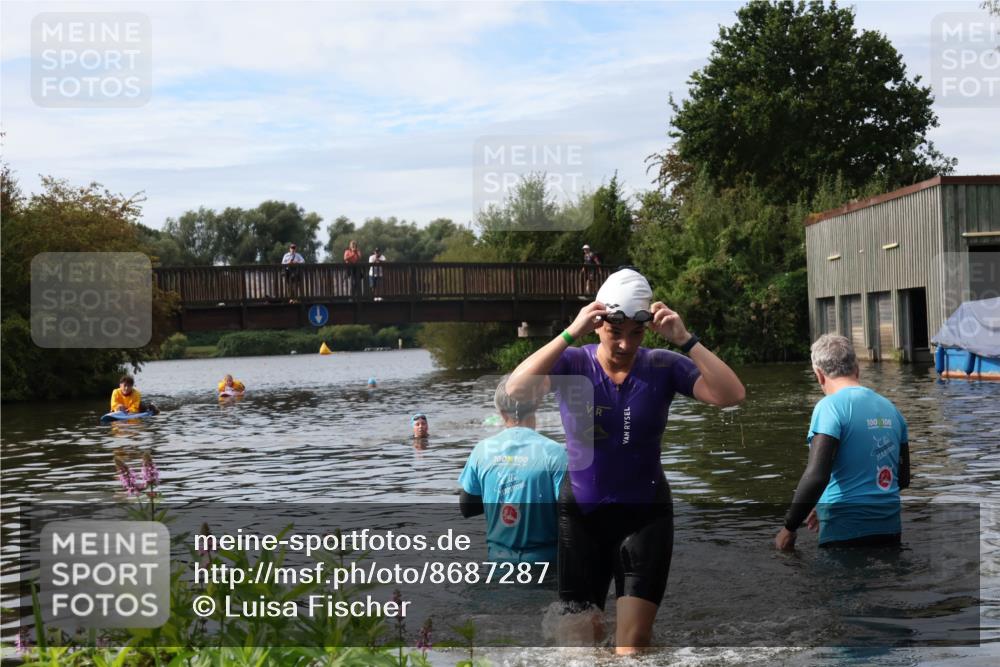 31.08.2025 - Elbe Triathlon Hamburg Luisa Fischer http://msf.ph/oto/8687287 31.08.2025 10:55:46 Schwimmen 1550 meine-sportfotos.de