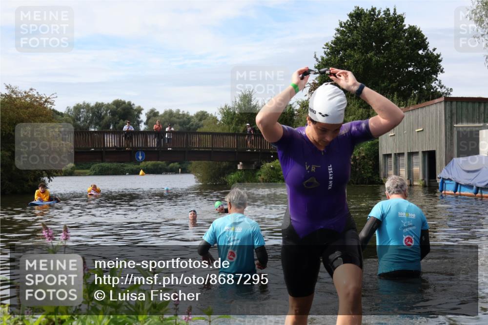 31.08.2025 - Elbe Triathlon Hamburg Luisa Fischer http://msf.ph/oto/8687295 31.08.2025 10:55:48 Schwimmen 1550 meine-sportfotos.de
