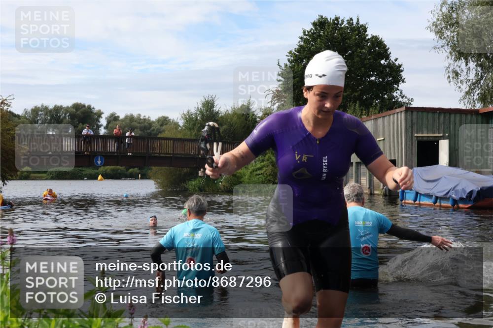 31.08.2025 - Elbe Triathlon Hamburg Luisa Fischer http://msf.ph/oto/8687296 31.08.2025 10:55:48 Schwimmen 1550 meine-sportfotos.de