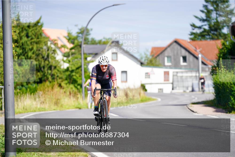 31.08.2025 - Elbe Triathlon Hamburg Michael Burmester http://msf.ph/oto/8687304 31.08.2025 14:53:05 Radfahren 141 meine-sportfotos.de