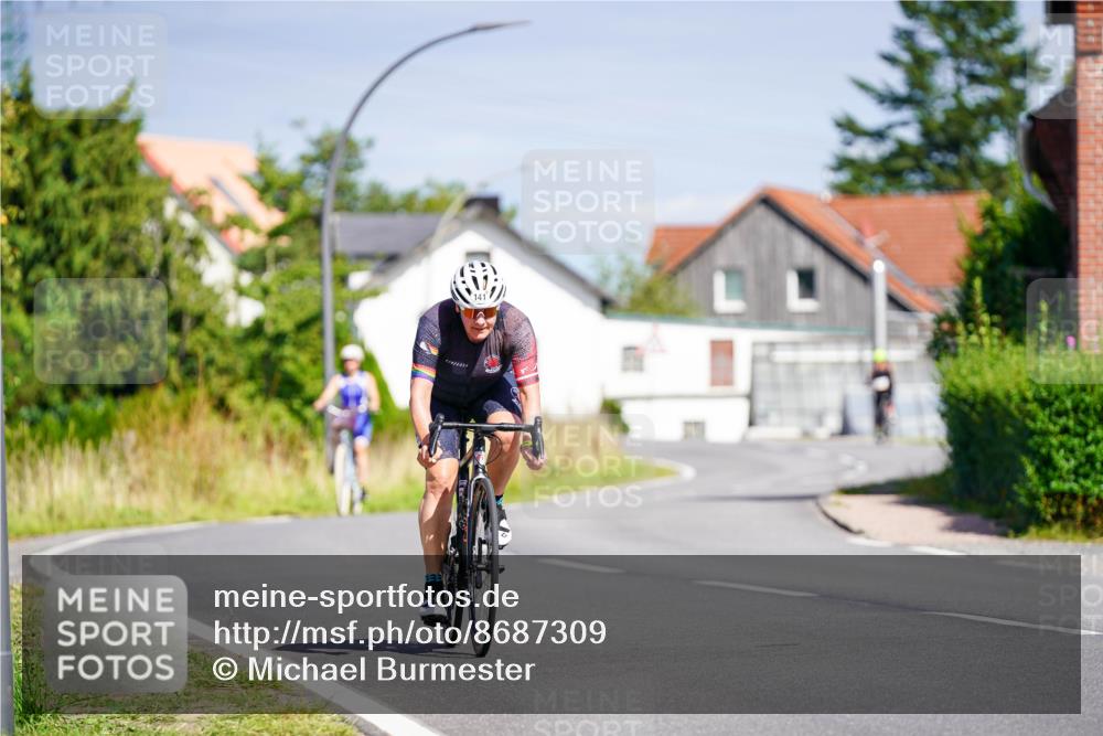 31.08.2025 - Elbe Triathlon Hamburg Michael Burmester http://msf.ph/oto/8687309 31.08.2025 14:53:05 Radfahren 141 meine-sportfotos.de