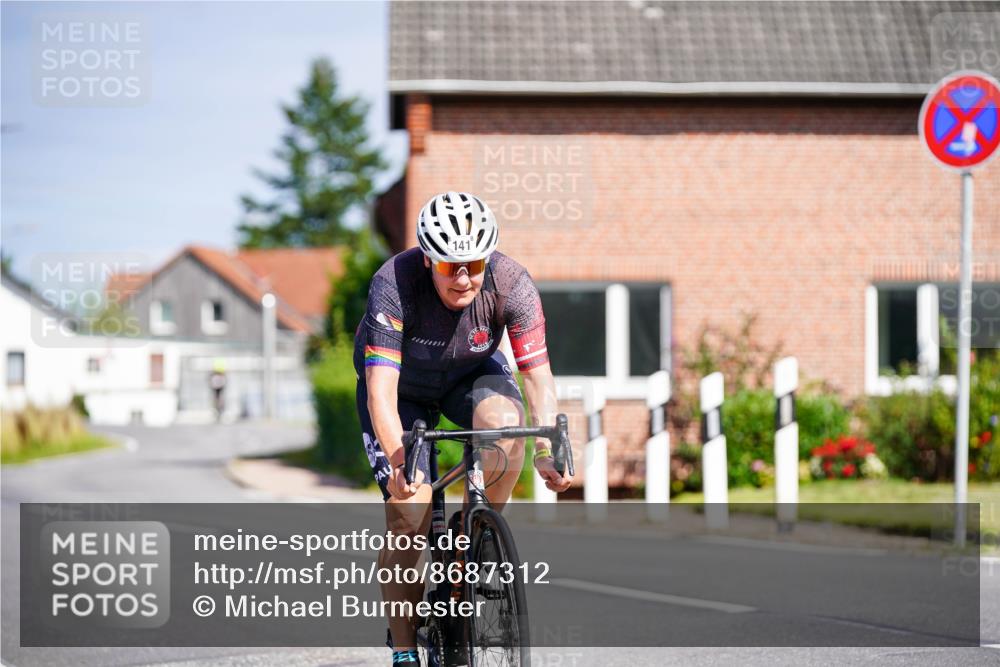 31.08.2025 - Elbe Triathlon Hamburg Michael Burmester http://msf.ph/oto/8687312 31.08.2025 14:53:07 Radfahren 141 meine-sportfotos.de