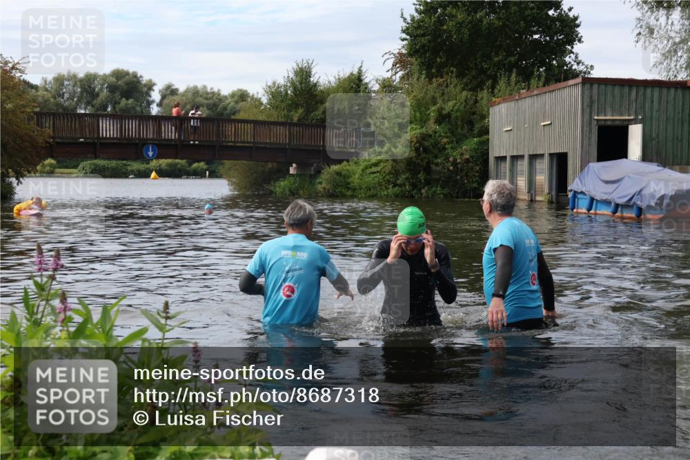 31.08.2025 - Elbe Triathlon Hamburg Luisa Fischer http://msf.ph/oto/8687318 31.08.2025 10:56:09 Schwimmen 1522, 1606 meine-sportfotos.de