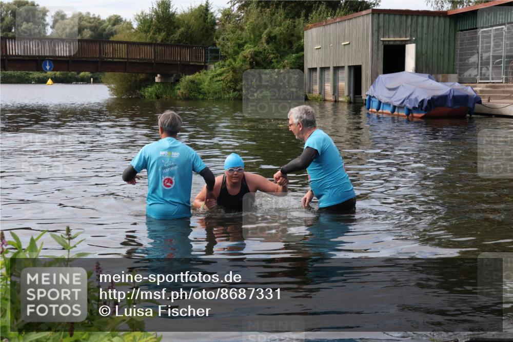 31.08.2025 - Elbe Triathlon Hamburg Luisa Fischer http://msf.ph/oto/8687331 31.08.2025 10:56:50 Schwimmen 1517 meine-sportfotos.de