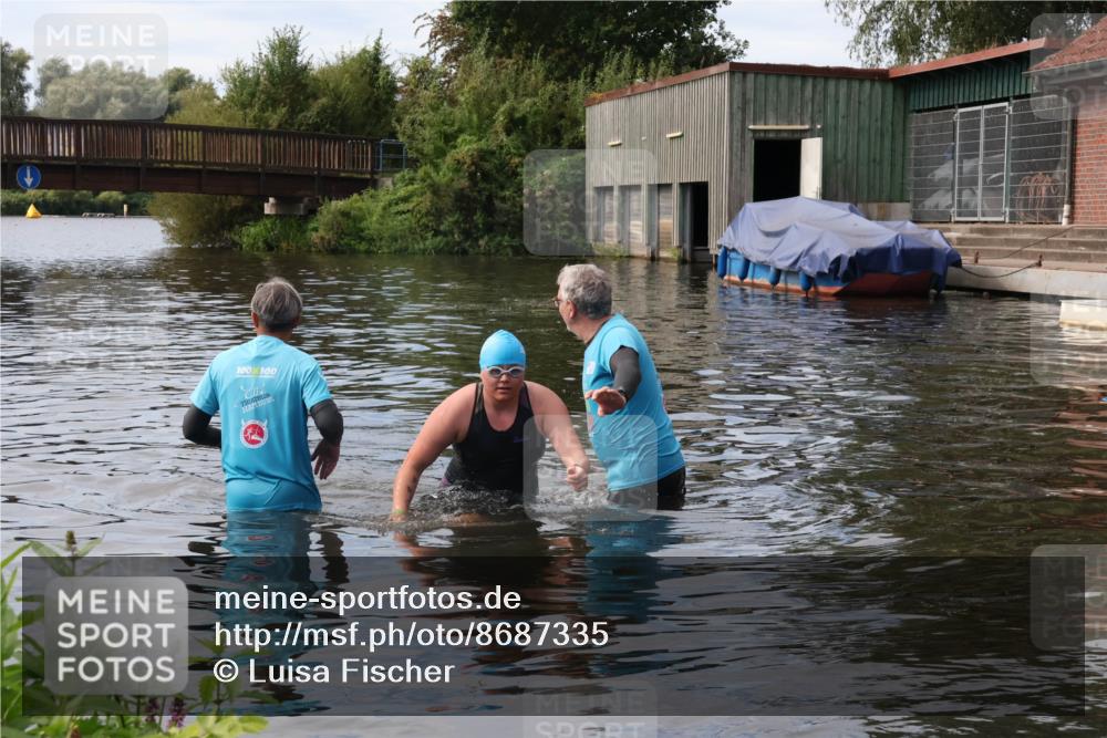 31.08.2025 - Elbe Triathlon Hamburg Luisa Fischer http://msf.ph/oto/8687335 31.08.2025 10:56:51 Schwimmen 1517 meine-sportfotos.de