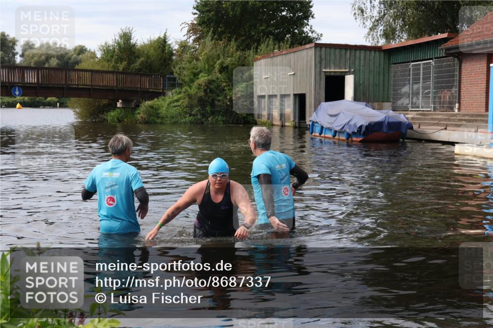 31.08.2025 - Elbe Triathlon Hamburg Luisa Fischer http://msf.ph/oto/8687337 31.08.2025 10:56:51 Schwimmen 1517 meine-sportfotos.de
