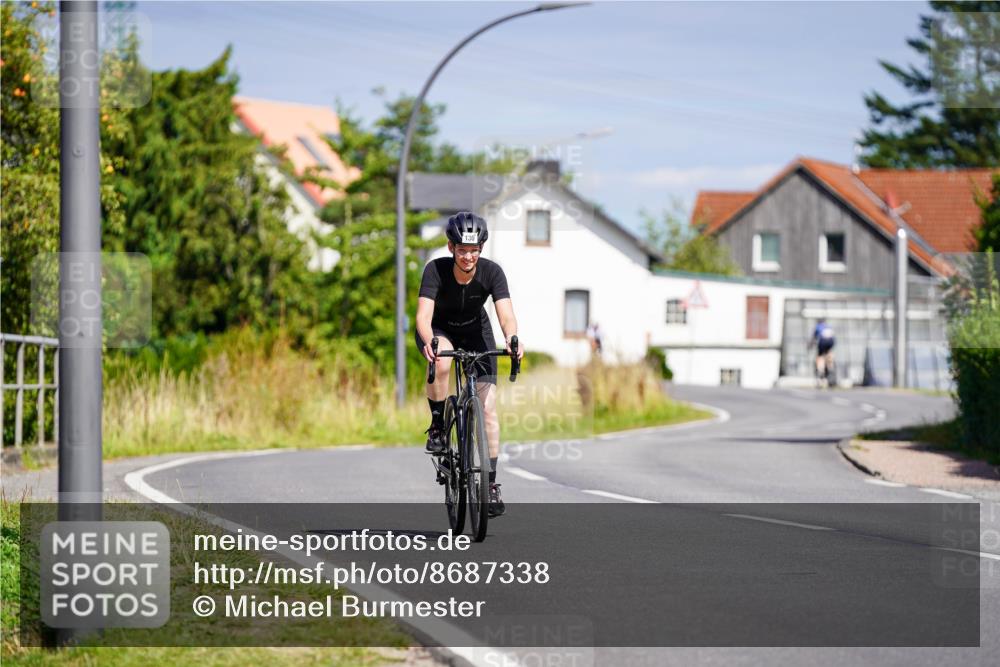 31.08.2025 - Elbe Triathlon Hamburg Michael Burmester http://msf.ph/oto/8687338 31.08.2025 14:53:51 Radfahren 130 meine-sportfotos.de