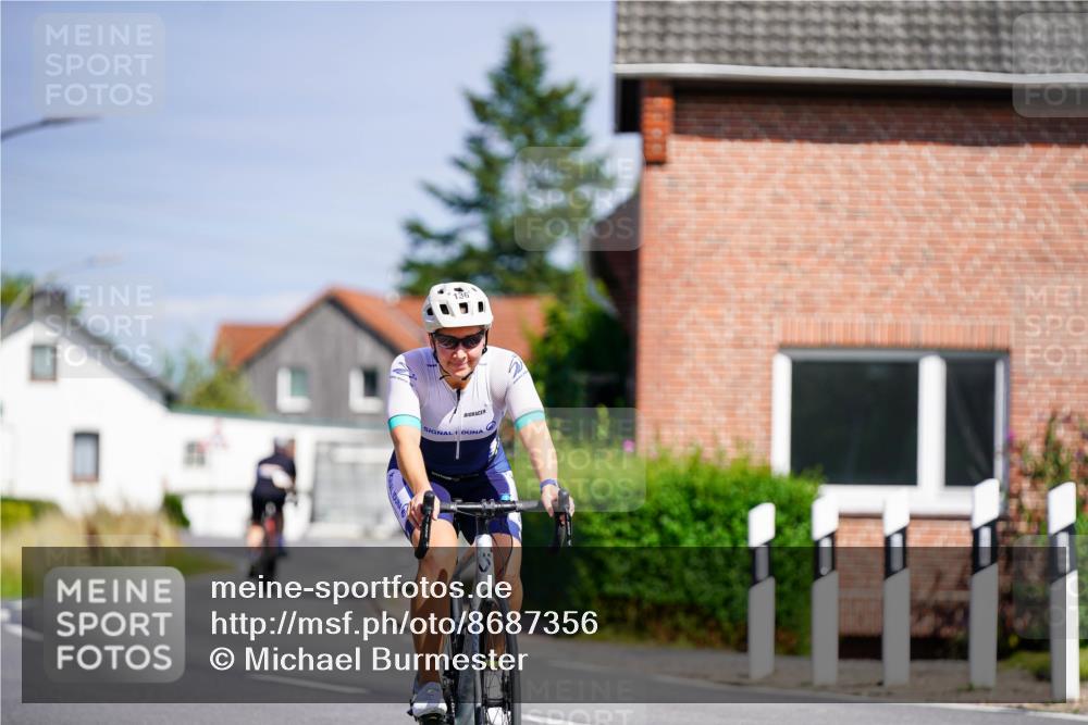 31.08.2025 - Elbe Triathlon Hamburg Michael Burmester http://msf.ph/oto/8687356 31.08.2025 14:54:05 Radfahren  meine-sportfotos.de