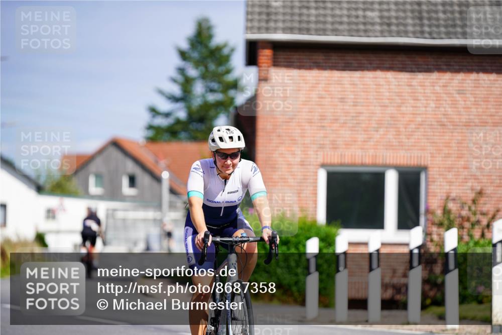 31.08.2025 - Elbe Triathlon Hamburg Michael Burmester http://msf.ph/oto/8687358 31.08.2025 14:54:06 Radfahren  meine-sportfotos.de