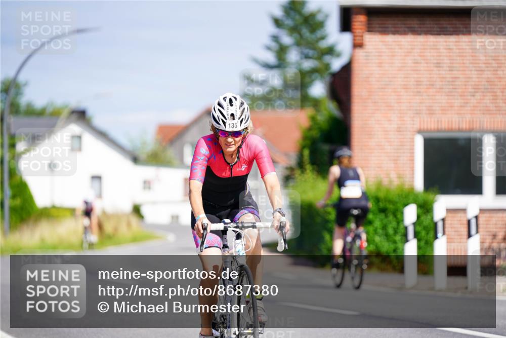 31.08.2025 - Elbe Triathlon Hamburg Michael Burmester http://msf.ph/oto/8687380 31.08.2025 14:54:48 Radfahren  meine-sportfotos.de