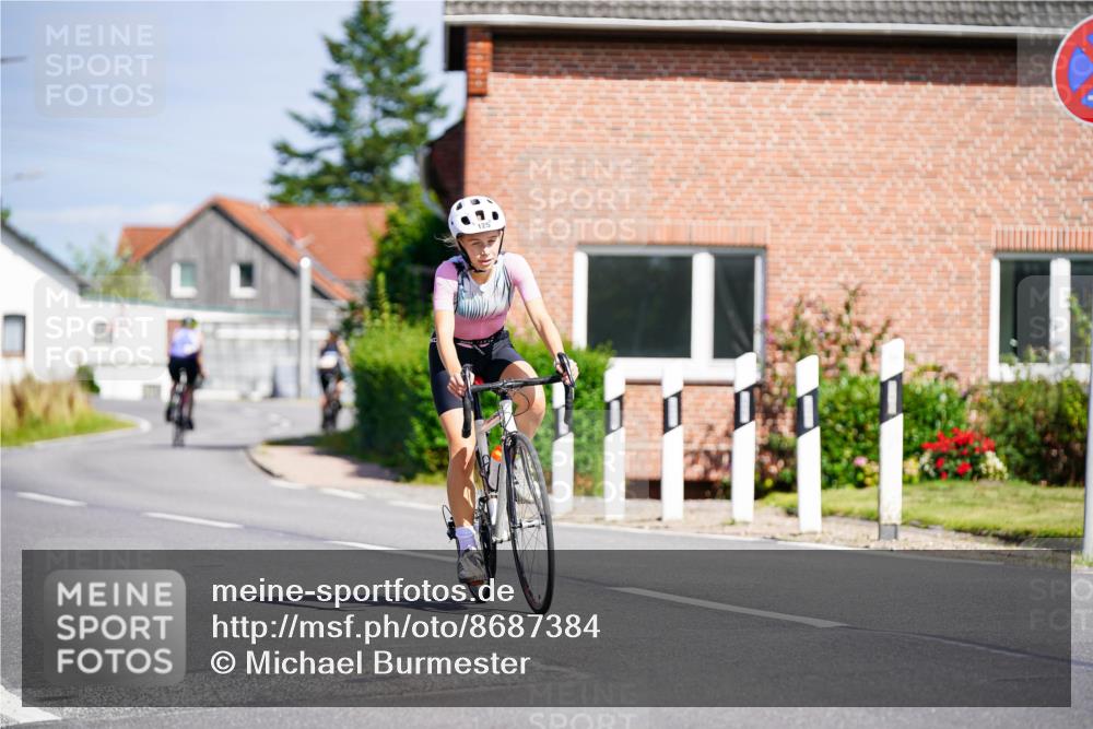 31.08.2025 - Elbe Triathlon Hamburg Michael Burmester http://msf.ph/oto/8687384 31.08.2025 14:54:54 Radfahren  meine-sportfotos.de
