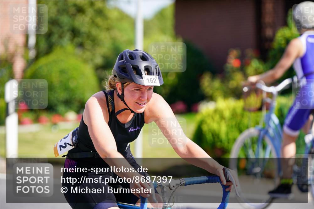31.08.2025 - Elbe Triathlon Hamburg Michael Burmester http://msf.ph/oto/8687397 31.08.2025 14:56:16 Radfahren  meine-sportfotos.de