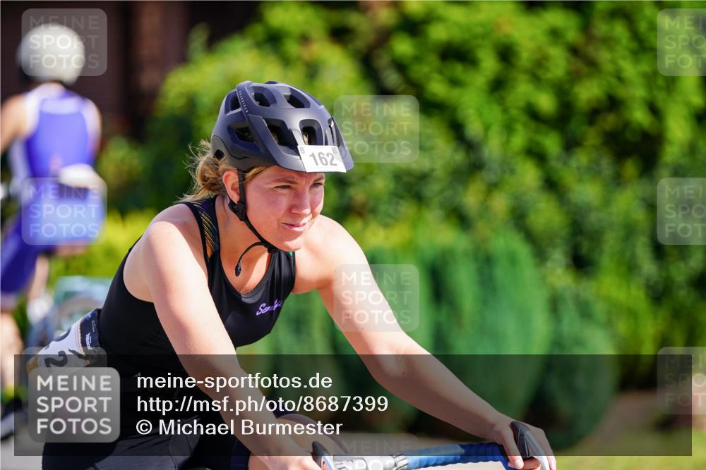 31.08.2025 - Elbe Triathlon Hamburg Michael Burmester http://msf.ph/oto/8687399 31.08.2025 14:56:16 Radfahren  meine-sportfotos.de