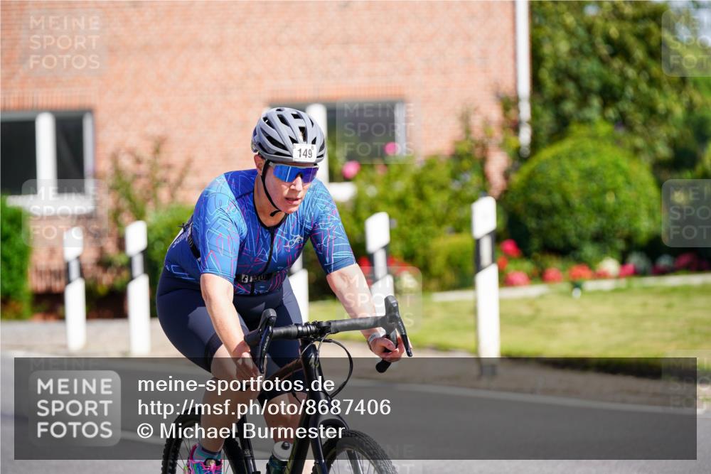 31.08.2025 - Elbe Triathlon Hamburg Michael Burmester http://msf.ph/oto/8687406 31.08.2025 14:56:37 Radfahren  meine-sportfotos.de