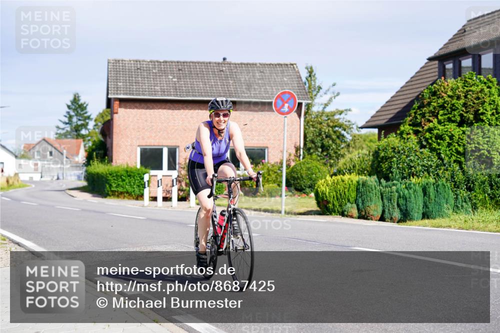 31.08.2025 - Elbe Triathlon Hamburg Michael Burmester http://msf.ph/oto/8687425 31.08.2025 14:57:38 Radfahren  meine-sportfotos.de