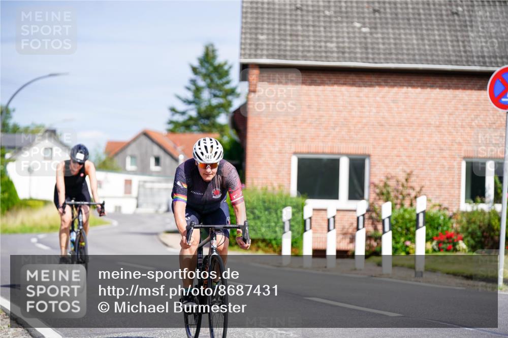 31.08.2025 - Elbe Triathlon Hamburg Michael Burmester http://msf.ph/oto/8687431 31.08.2025 14:57:52 Radfahren 142 meine-sportfotos.de
