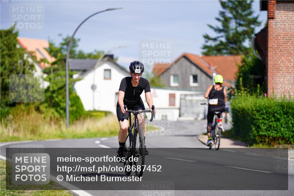31.08.2025 - Elbe Triathlon Hamburg Michael Burmester http://msf.ph/oto/8687452 31.08.2025 14:59:15 Radfahren  meine-sportfotos.de