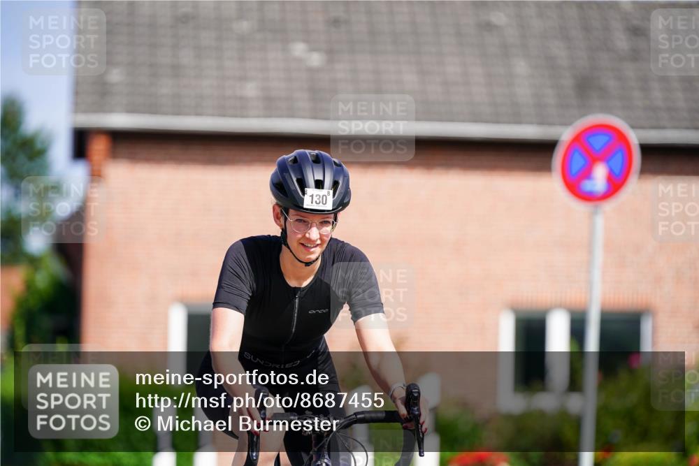 31.08.2025 - Elbe Triathlon Hamburg Michael Burmester http://msf.ph/oto/8687455 31.08.2025 14:59:17 Radfahren  meine-sportfotos.de