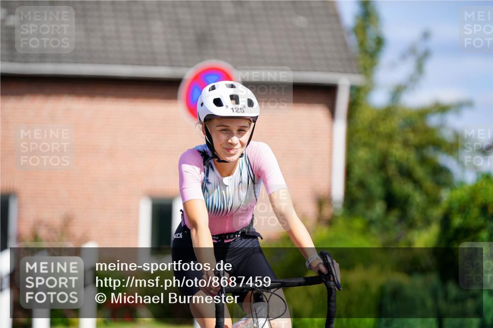 31.08.2025 - Elbe Triathlon Hamburg Michael Burmester http://msf.ph/oto/8687459 31.08.2025 14:59:51 Radfahren  meine-sportfotos.de