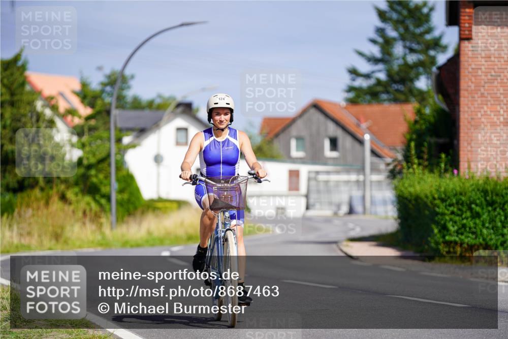 31.08.2025 - Elbe Triathlon Hamburg Michael Burmester http://msf.ph/oto/8687463 31.08.2025 14:59:55 Radfahren  meine-sportfotos.de