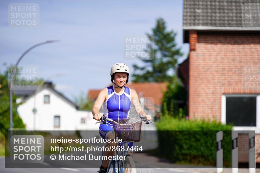 31.08.2025 - Elbe Triathlon Hamburg Michael Burmester http://msf.ph/oto/8687464 31.08.2025 14:59:56 Radfahren  meine-sportfotos.de