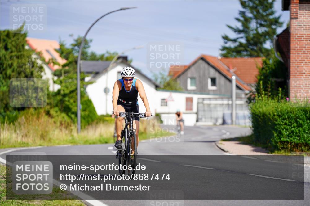31.08.2025 - Elbe Triathlon Hamburg Michael Burmester http://msf.ph/oto/8687474 31.08.2025 15:00:57 Radfahren  meine-sportfotos.de