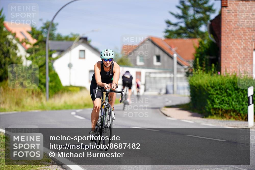 31.08.2025 - Elbe Triathlon Hamburg Michael Burmester http://msf.ph/oto/8687482 31.08.2025 15:01:06 Radfahren  meine-sportfotos.de