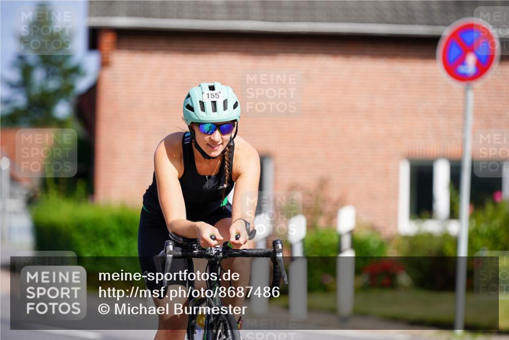 31.08.2025 - Elbe Triathlon Hamburg Michael Burmester http://msf.ph/oto/8687486 31.08.2025 15:01:08 Radfahren  meine-sportfotos.de