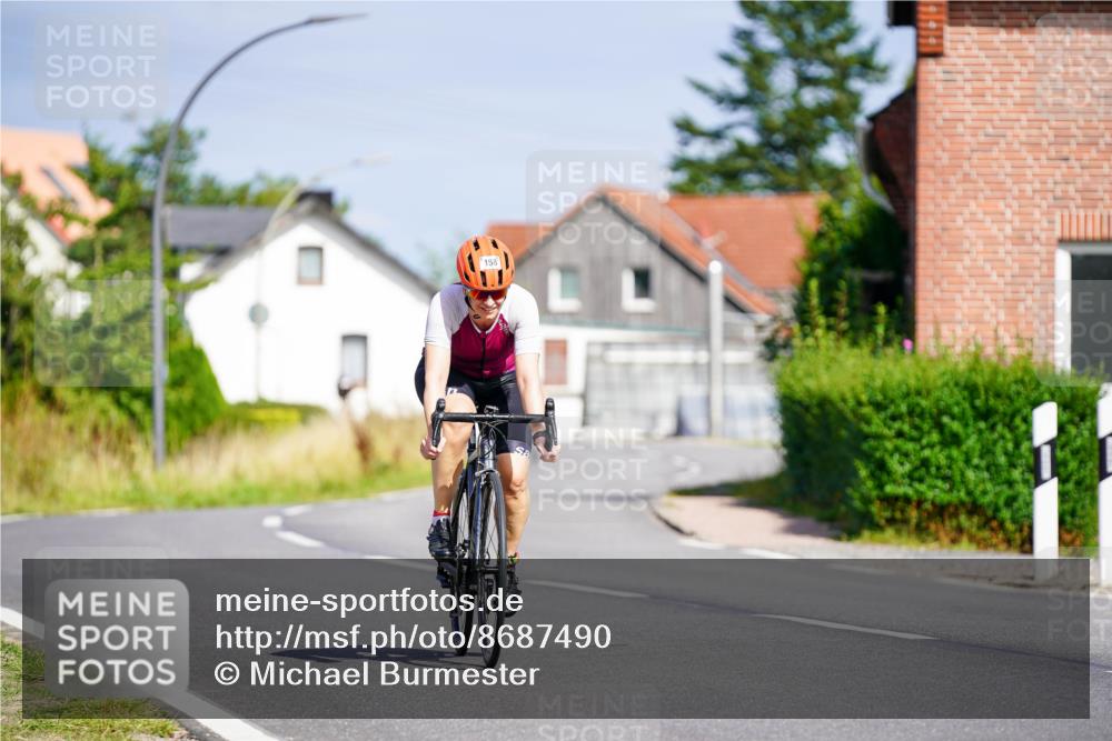 31.08.2025 - Elbe Triathlon Hamburg Michael Burmester http://msf.ph/oto/8687490 31.08.2025 15:01:16 Radfahren 158 meine-sportfotos.de
