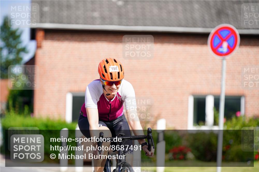 31.08.2025 - Elbe Triathlon Hamburg Michael Burmester http://msf.ph/oto/8687491 31.08.2025 15:01:18 Radfahren 158 meine-sportfotos.de