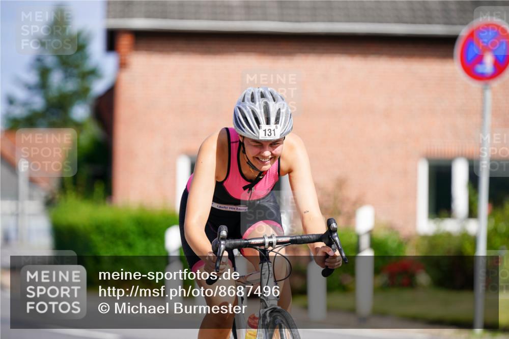 31.08.2025 - Elbe Triathlon Hamburg Michael Burmester http://msf.ph/oto/8687496 31.08.2025 15:01:28 Radfahren  meine-sportfotos.de