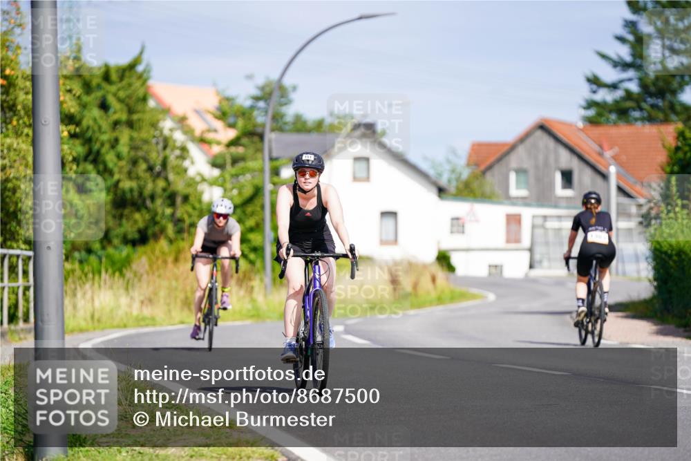 31.08.2025 - Elbe Triathlon Hamburg Michael Burmester http://msf.ph/oto/8687500 31.08.2025 15:01:47 Radfahren 151 meine-sportfotos.de