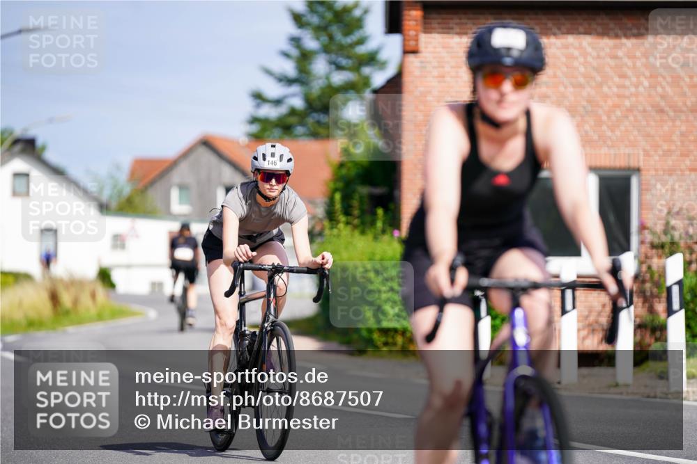 31.08.2025 - Elbe Triathlon Hamburg Michael Burmester http://msf.ph/oto/8687507 31.08.2025 15:01:49 Radfahren 151 meine-sportfotos.de