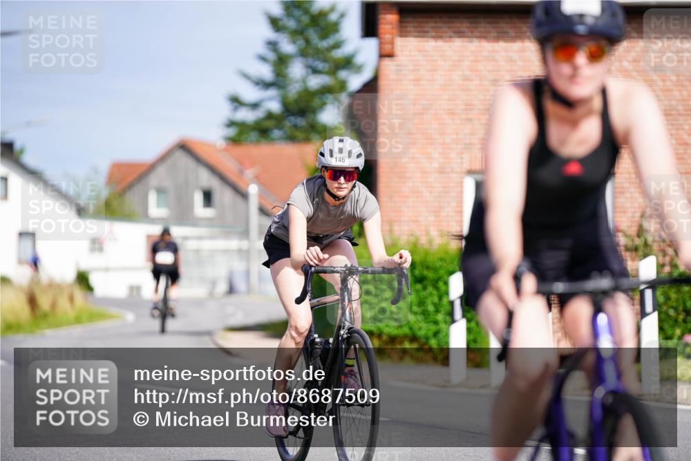 31.08.2025 - Elbe Triathlon Hamburg Michael Burmester http://msf.ph/oto/8687509 31.08.2025 15:01:49 Radfahren 151 meine-sportfotos.de