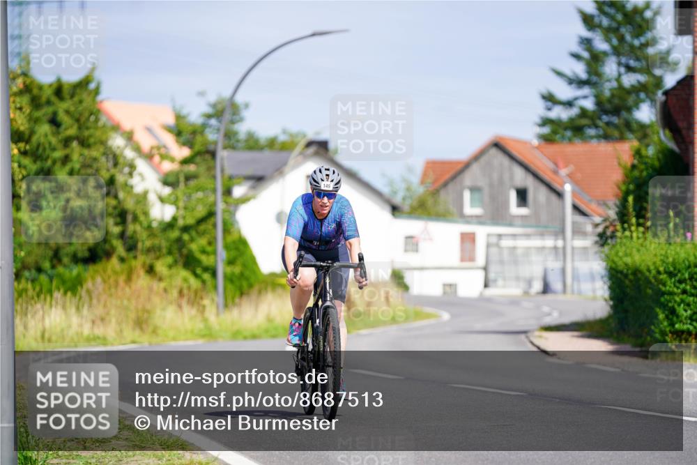 31.08.2025 - Elbe Triathlon Hamburg Michael Burmester http://msf.ph/oto/8687513 31.08.2025 15:02:03 Radfahren  meine-sportfotos.de