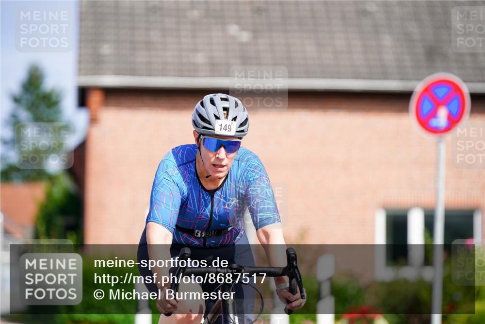31.08.2025 - Elbe Triathlon Hamburg Michael Burmester http://msf.ph/oto/8687517 31.08.2025 15:02:05 Radfahren  meine-sportfotos.de