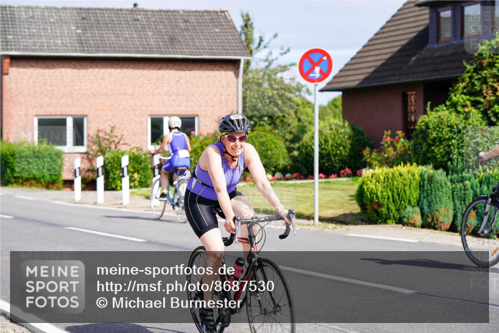 31.08.2025 - Elbe Triathlon Hamburg Michael Burmester http://msf.ph/oto/8687530 31.08.2025 15:02:50 Radfahren  meine-sportfotos.de
