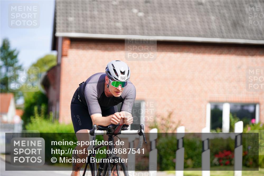 31.08.2025 - Elbe Triathlon Hamburg Michael Burmester http://msf.ph/oto/8687541 31.08.2025 15:03:23 Radfahren  meine-sportfotos.de