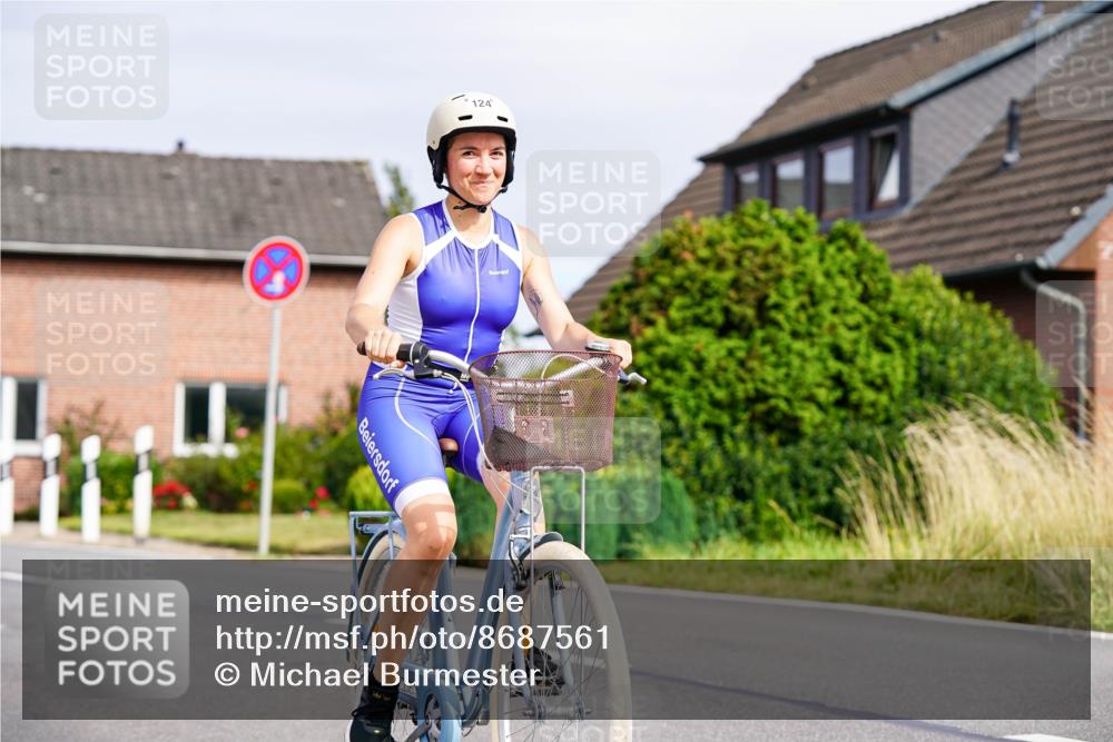 31.08.2025 - Elbe Triathlon Hamburg Michael Burmester http://msf.ph/oto/8687561 31.08.2025 15:06:36 Radfahren  meine-sportfotos.de