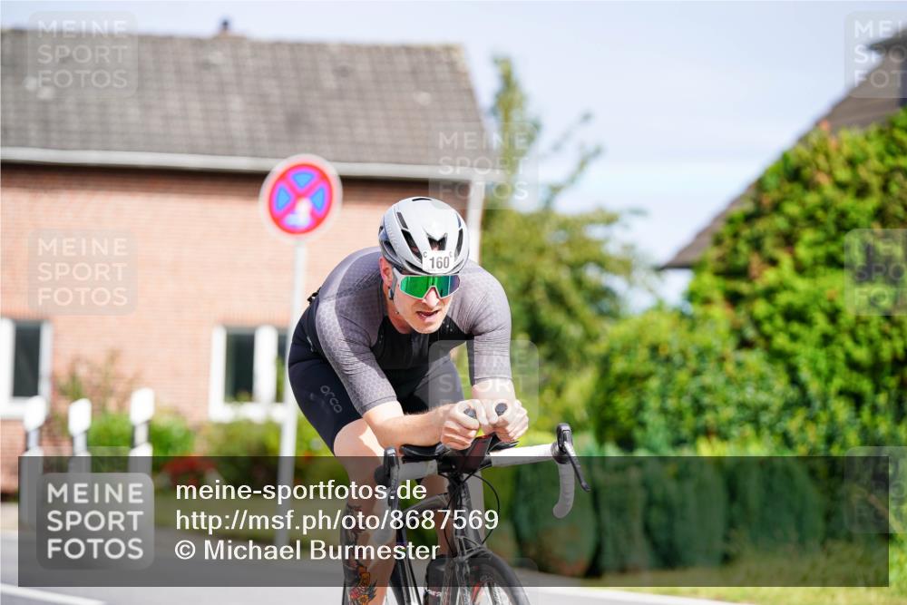 31.08.2025 - Elbe Triathlon Hamburg Michael Burmester http://msf.ph/oto/8687569 31.08.2025 15:07:39 Radfahren  meine-sportfotos.de