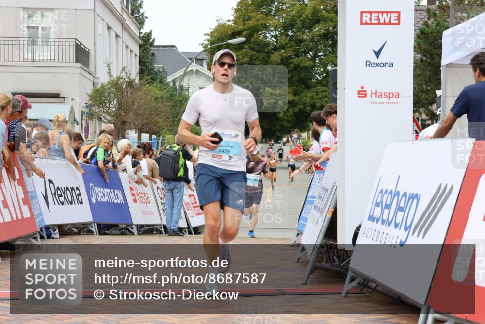 31.08.2025 - 21. Blankeneser Heldenlauf Strokosch-Dieckow http://msf.ph/oto/8687587 31.08.2025 11:58:01 Ziel 4192, 4429 meine-sportfotos.de