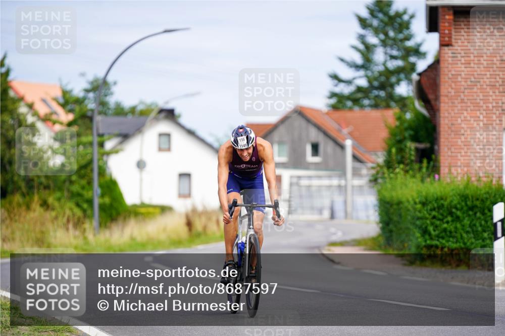 31.08.2025 - Elbe Triathlon Hamburg Michael Burmester http://msf.ph/oto/8687597 31.08.2025 15:09:44 Radfahren  meine-sportfotos.de