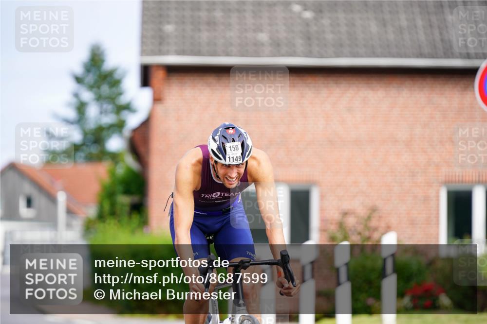 31.08.2025 - Elbe Triathlon Hamburg Michael Burmester http://msf.ph/oto/8687599 31.08.2025 15:09:45 Radfahren  meine-sportfotos.de