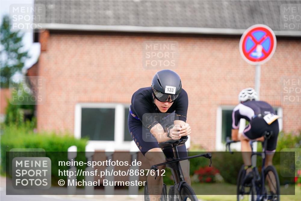 31.08.2025 - Elbe Triathlon Hamburg Michael Burmester http://msf.ph/oto/8687612 31.08.2025 15:11:01 Radfahren  meine-sportfotos.de